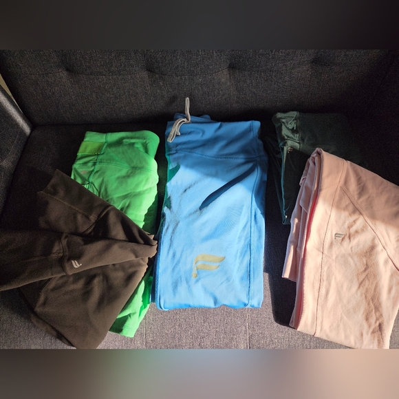 Fabletics Size Small Lot - Picture 2 of 8